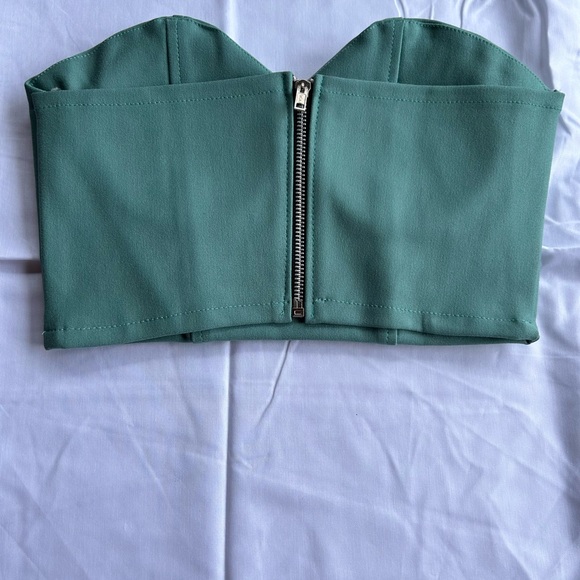 Top - Picture 6 of 6